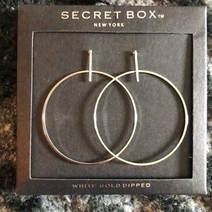 New in!! White gold dipped Earrings